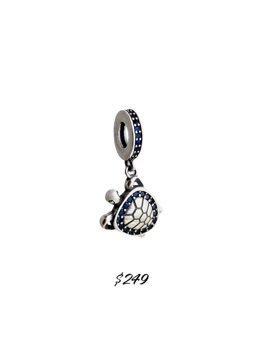 Charm Tortuga Brillo Azul