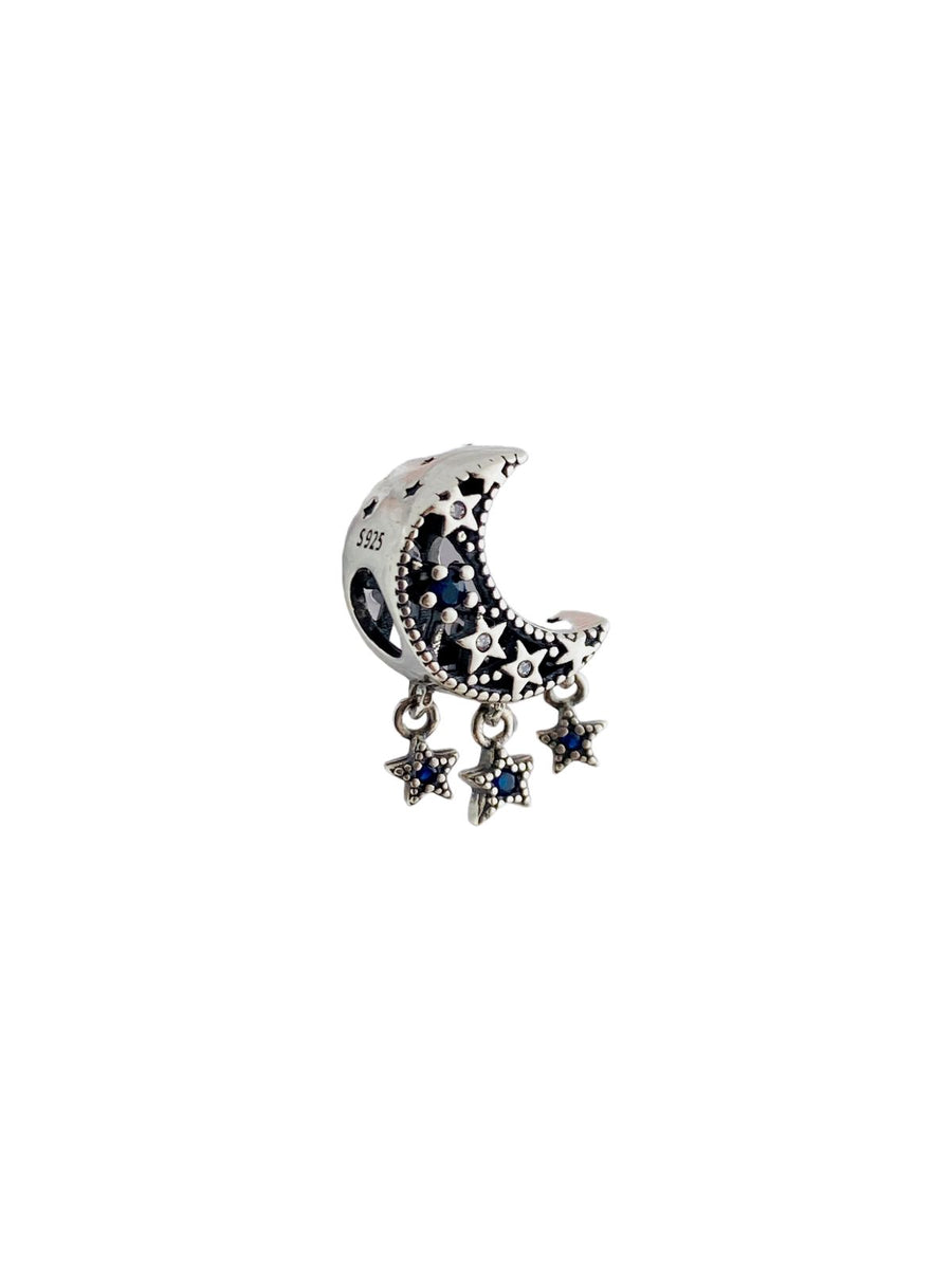 Charm Luna con Estrellas Colgantes